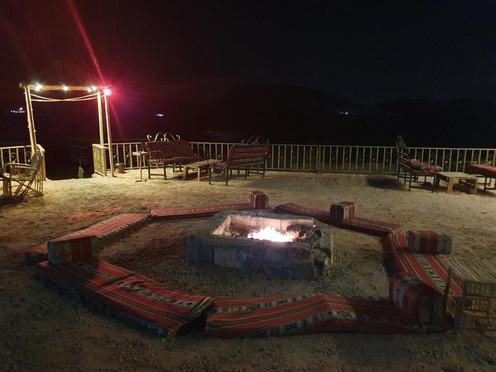 Desert Magic Camp & Resort 와디럼 외부 사진