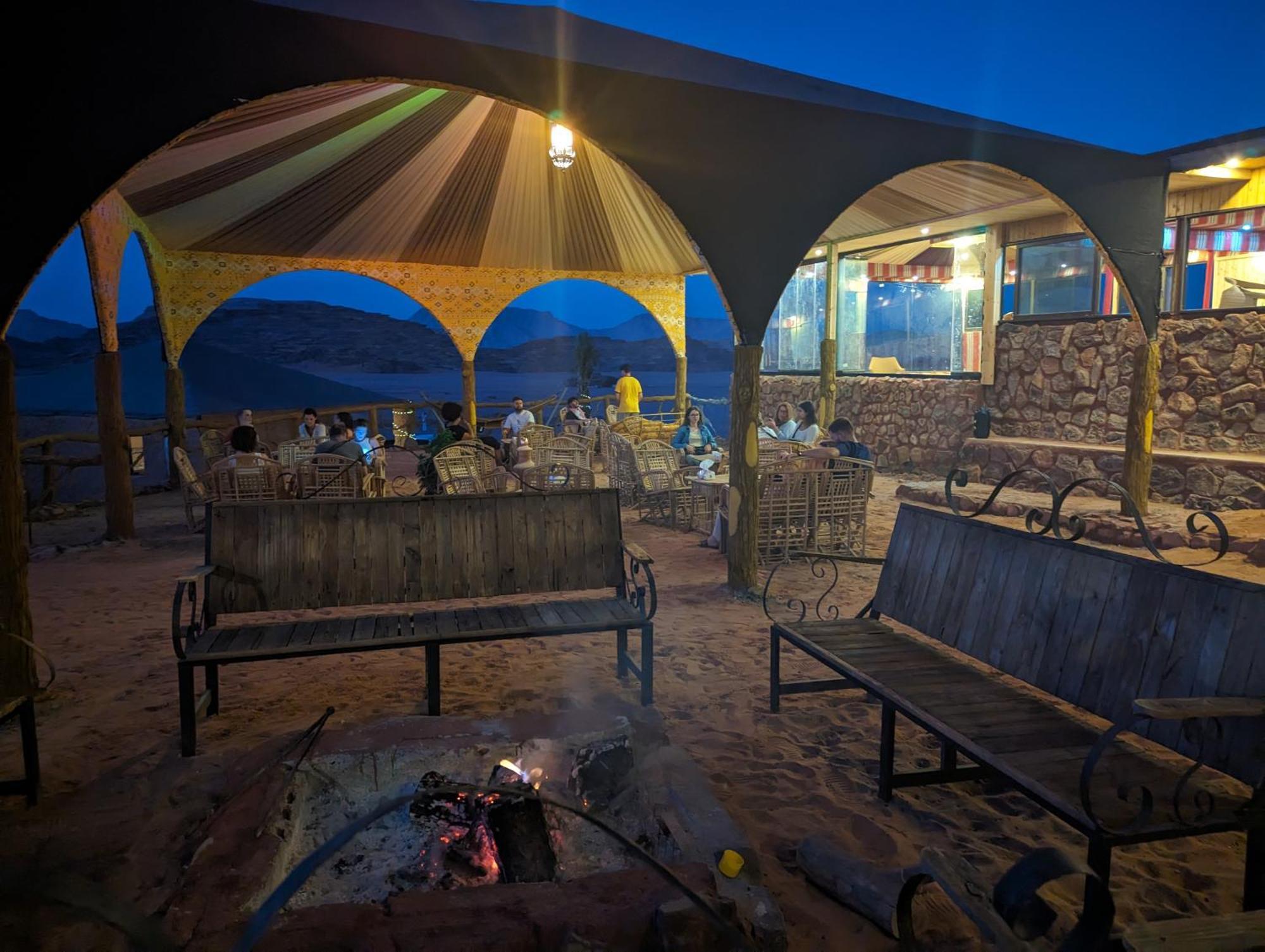 Desert Magic Camp & Resort 와디럼 외부 사진