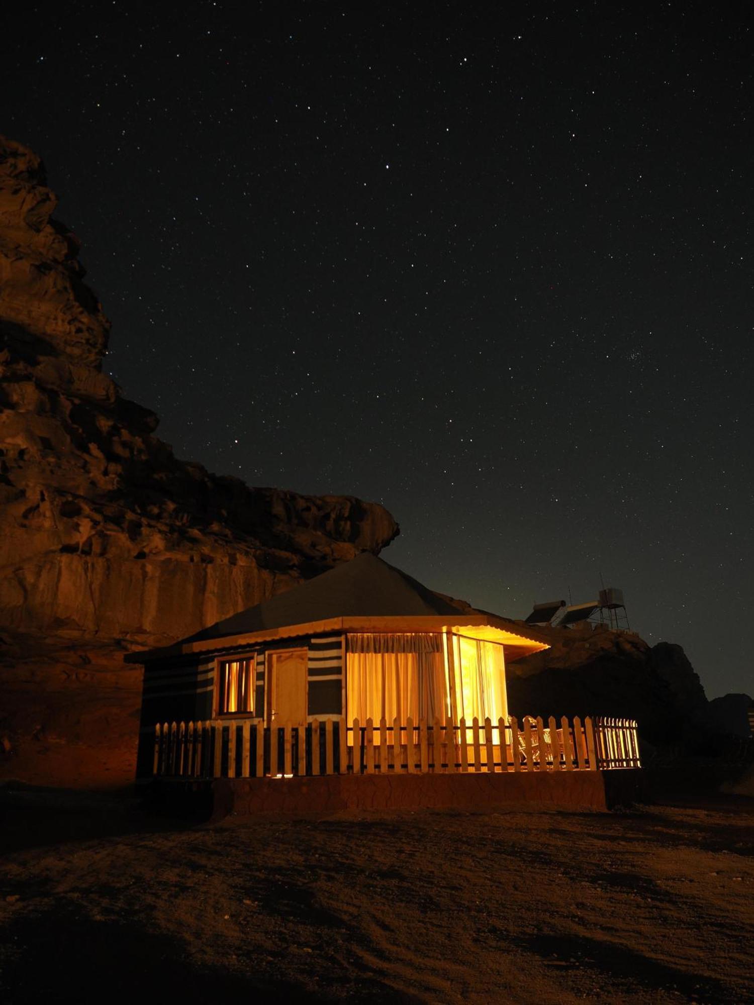 Desert Magic Camp & Resort 와디럼 외부 사진